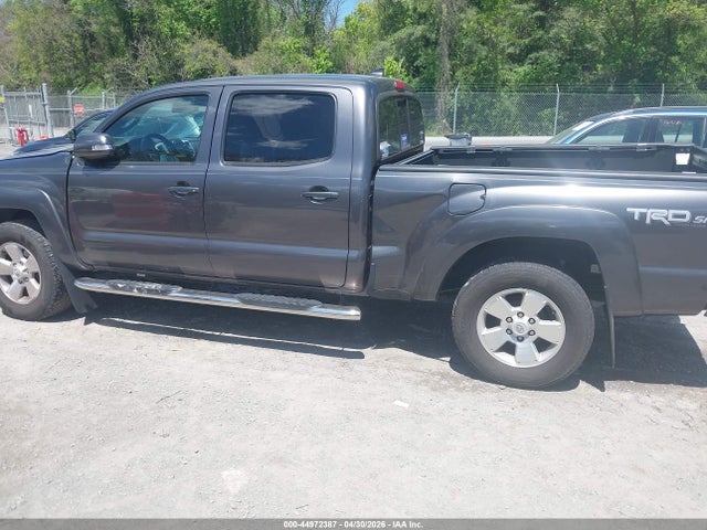 Toyota Tacoma Base V6