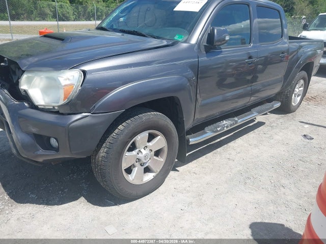 Toyota Tacoma Base V6