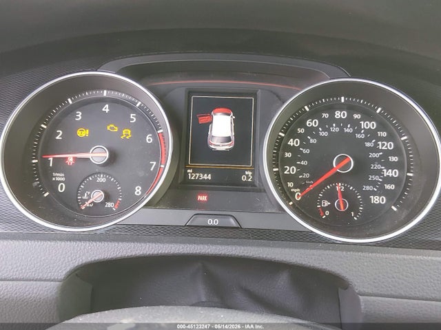 Volkswagen Golf 2.0t S 4-door