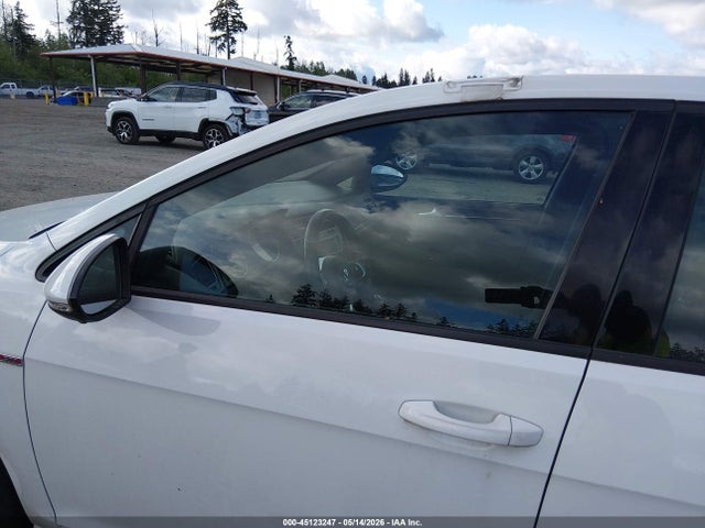 Volkswagen Golf 2.0t S 4-door