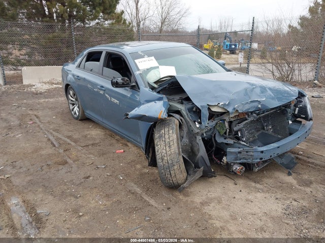 Salvage Chrysler 300 Image