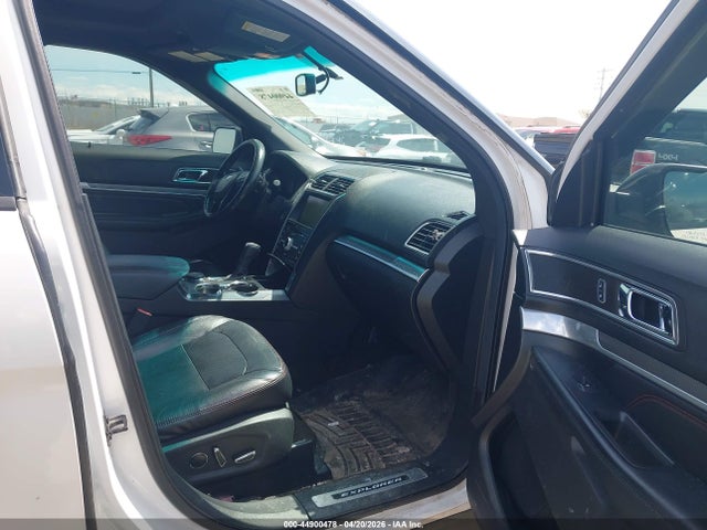 Ford Explorer Sport