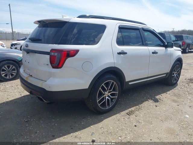 Ford Explorer Sport
