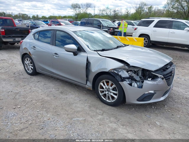 Salvage Mazda Mazda3 Image