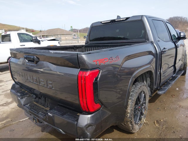 Toyota Tundra Sr5