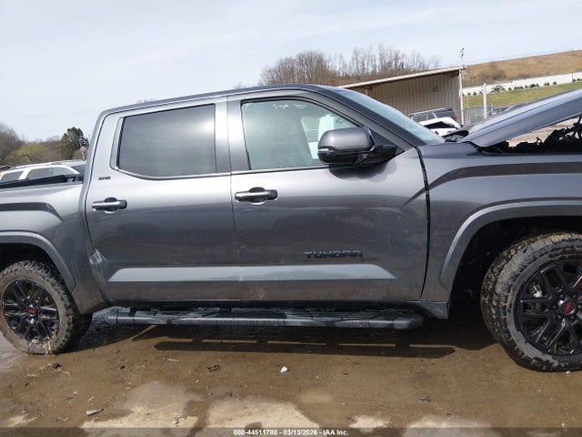 Toyota Tundra Sr5