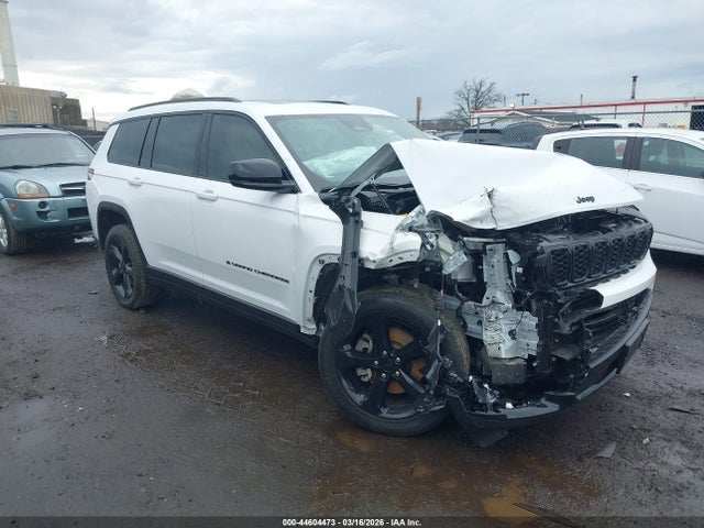 Salvage Jeep Grand Cherokee Image
