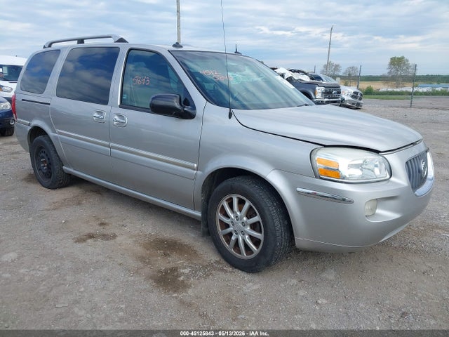 Salvage Buick Terraza Image