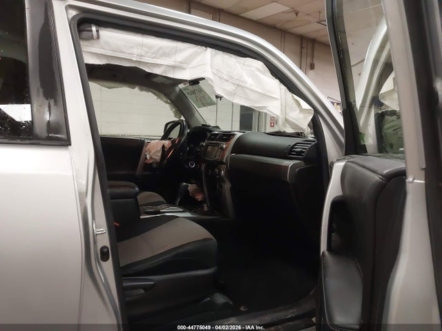 Toyota 4Runner Sr5