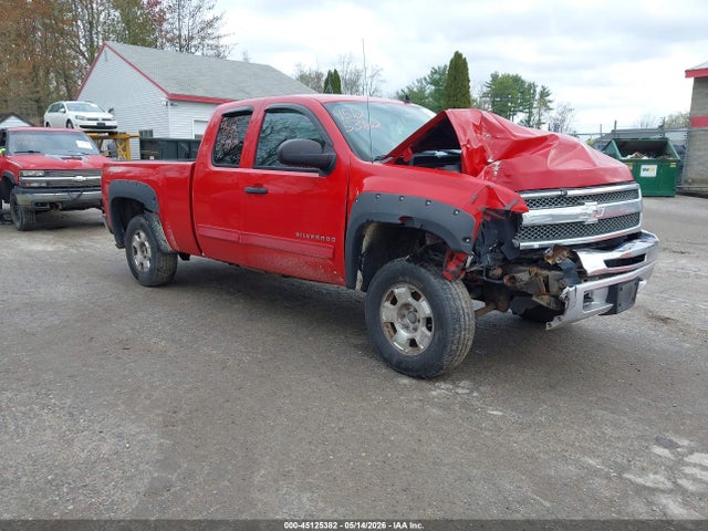 Salvage Chevrolet Silverado 1500 Image