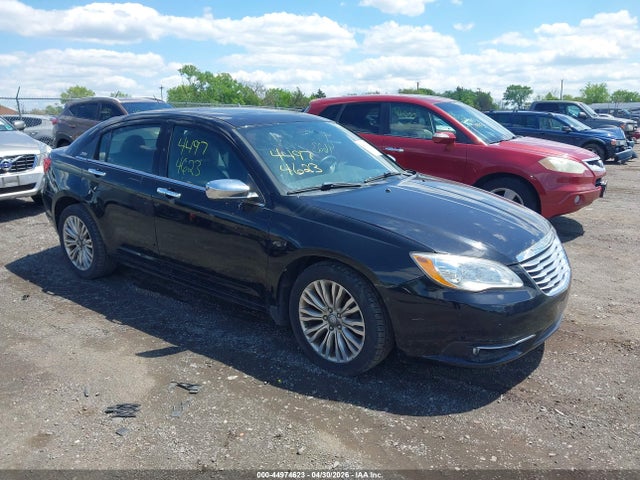 Salvage Chrysler 200 Image