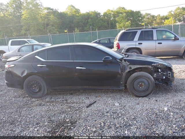 Nissan Altima S Fwd