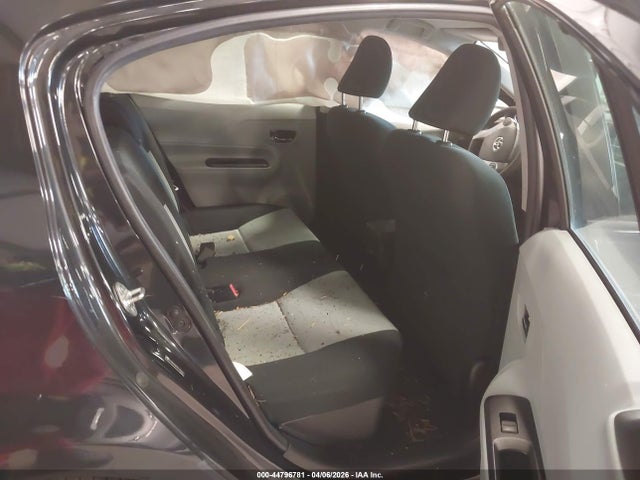 Toyota Prius c Two
