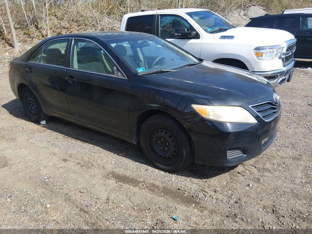 Salvage Toyota Camry Image
