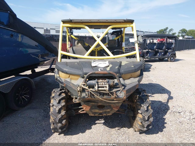 Can-Am Defender