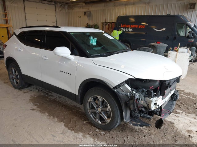 Salvage Chevrolet Blazer Image