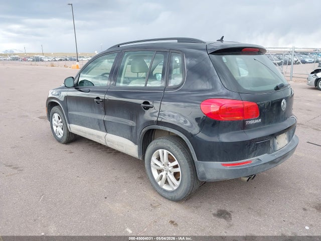 Volkswagen Tiguan S