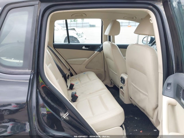 Volkswagen Tiguan S