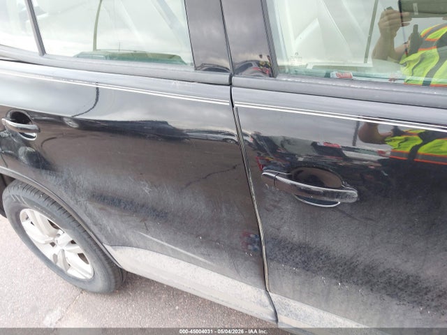 Volkswagen Tiguan S