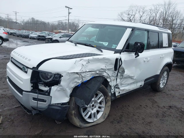 Land Rover Defender 110 P300