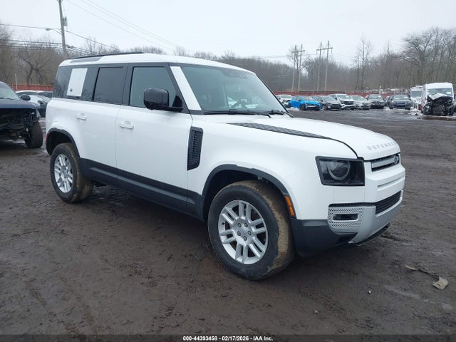 Salvage Land Rover Defender Image