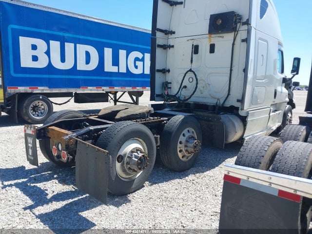 Freightliner Cascadia 125