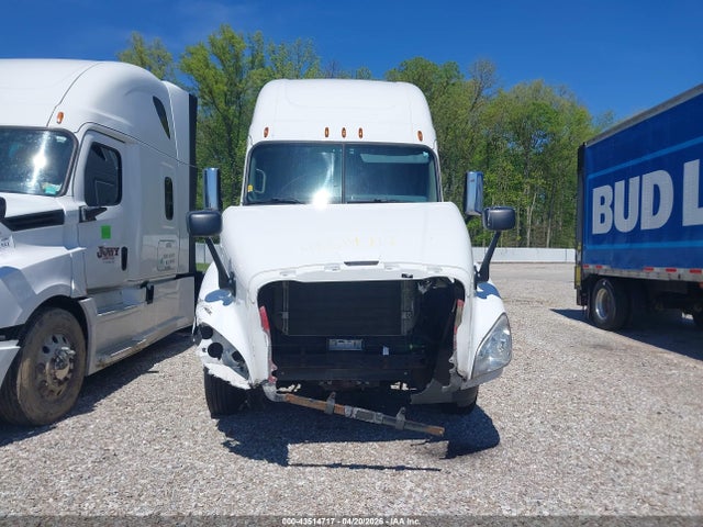 Freightliner Cascadia 125