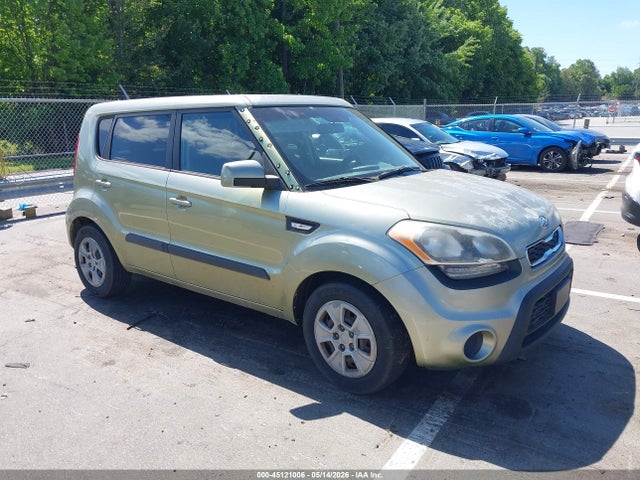 Salvage Kia Soul Image