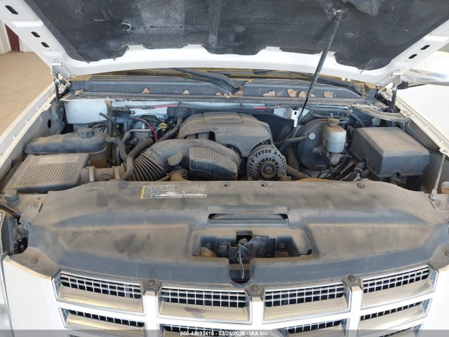 Cadillac Escalade Standard