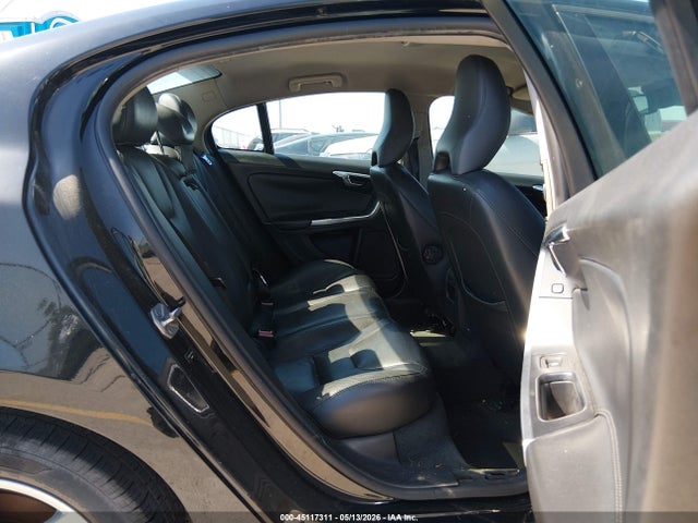 Volvo S60 T5