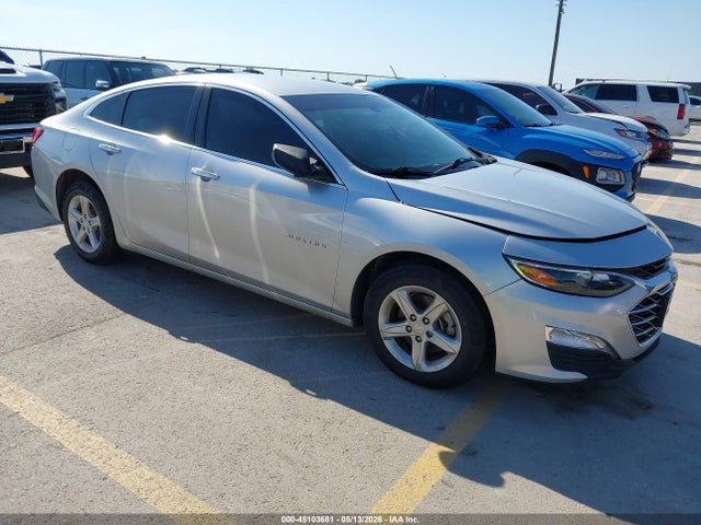 Salvage Chevrolet Malibu Image