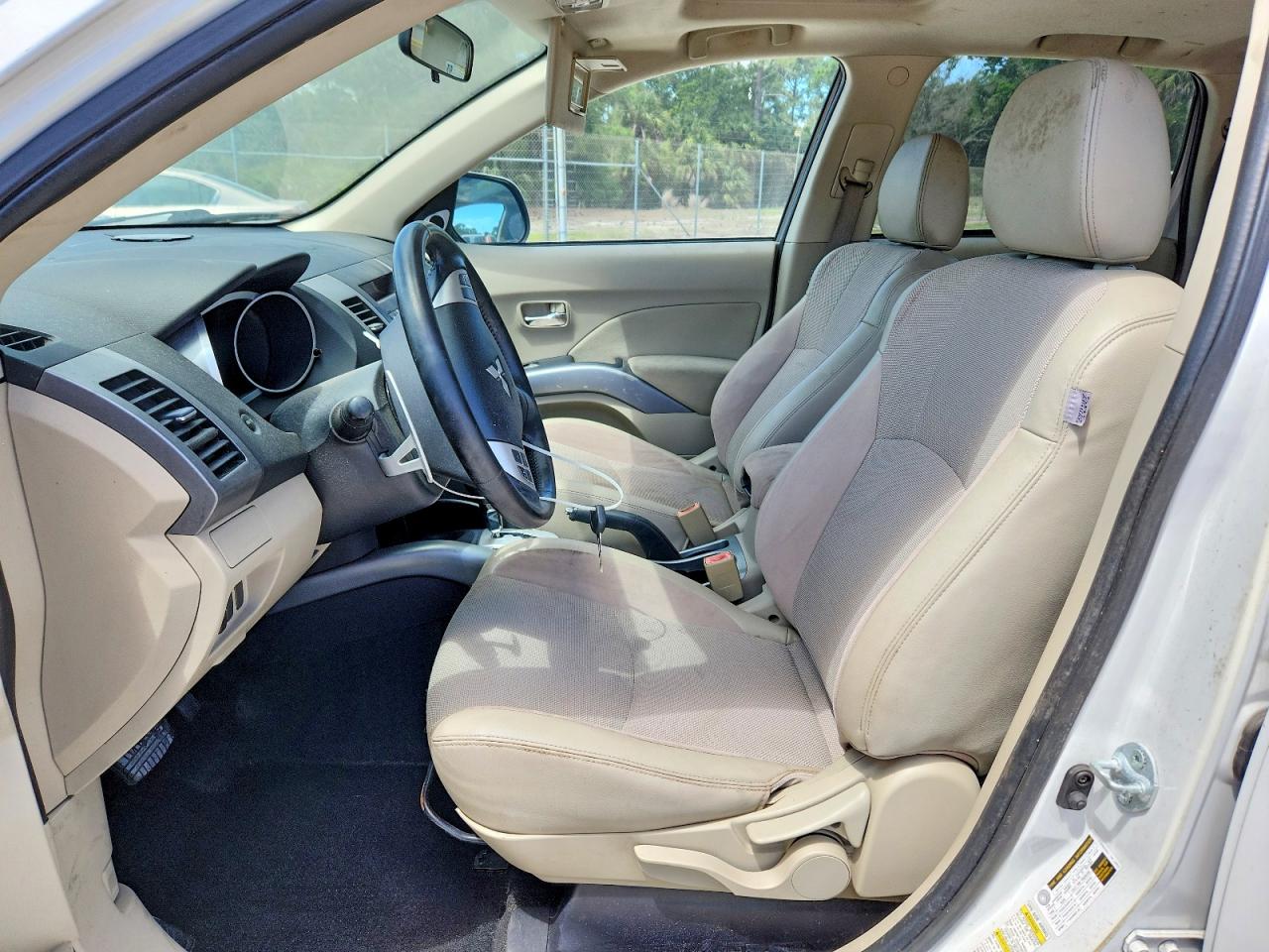 Mitsubishi Outlander Se