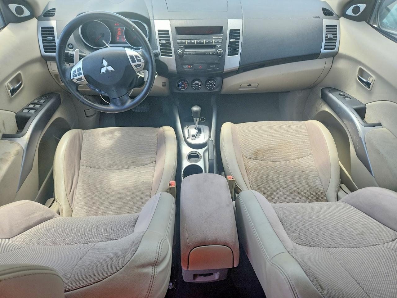 Mitsubishi Outlander Se