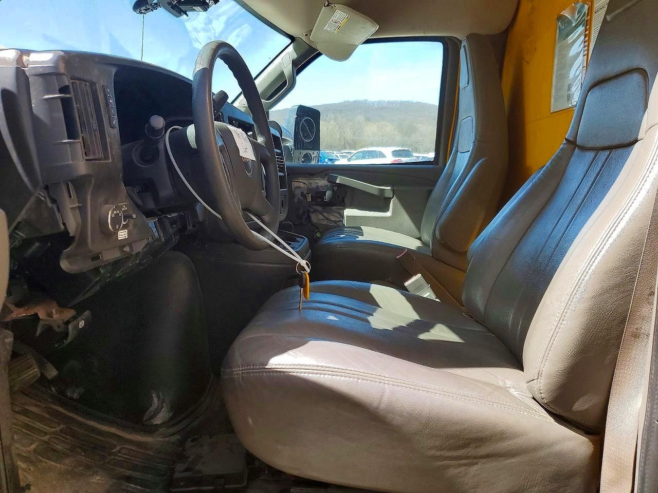 GMC Savana Cutaway G4500