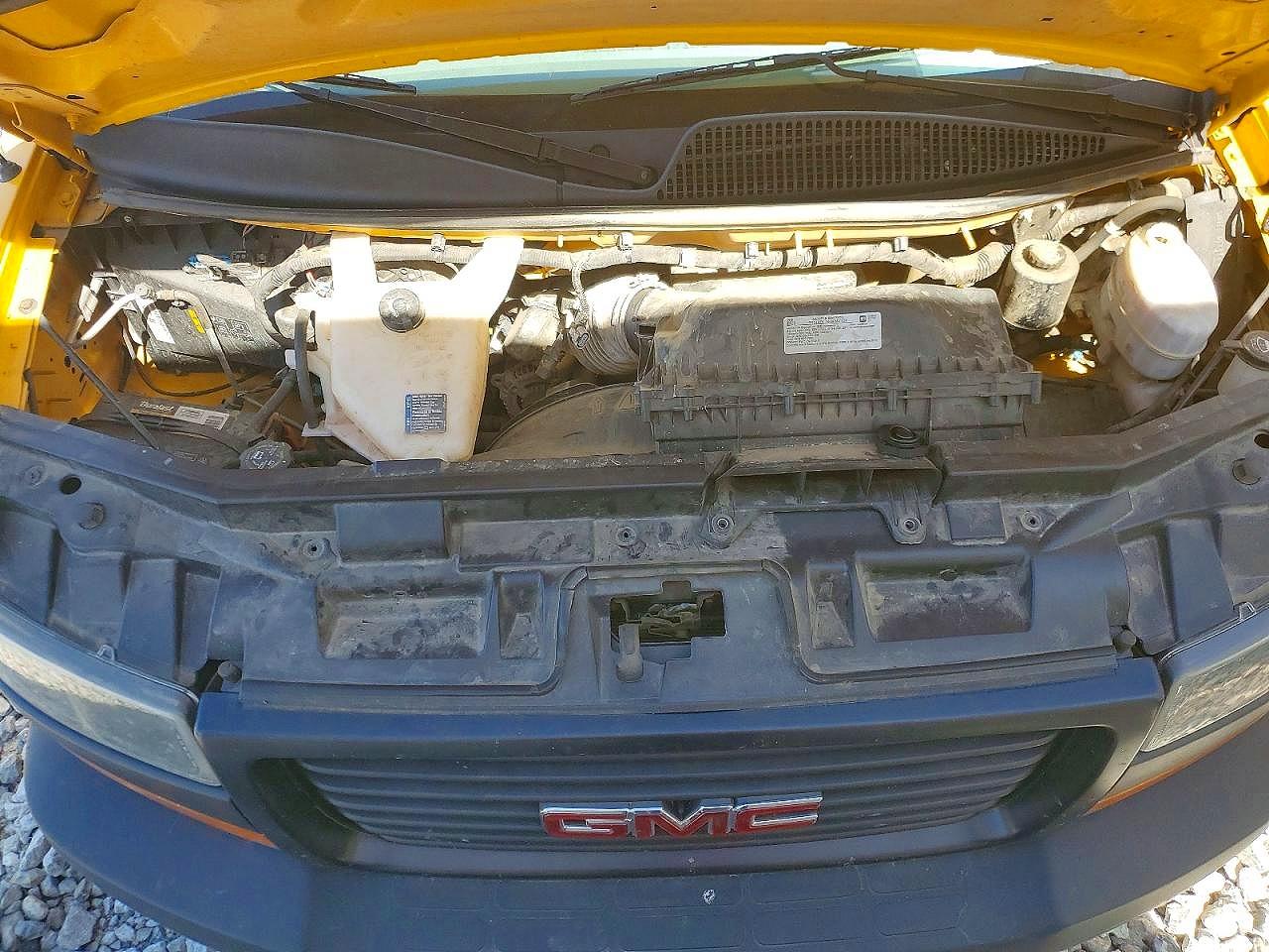 GMC Savana Cutaway G4500