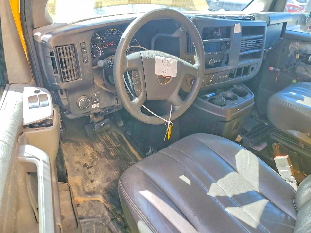 GMC Savana Cutaway G4500