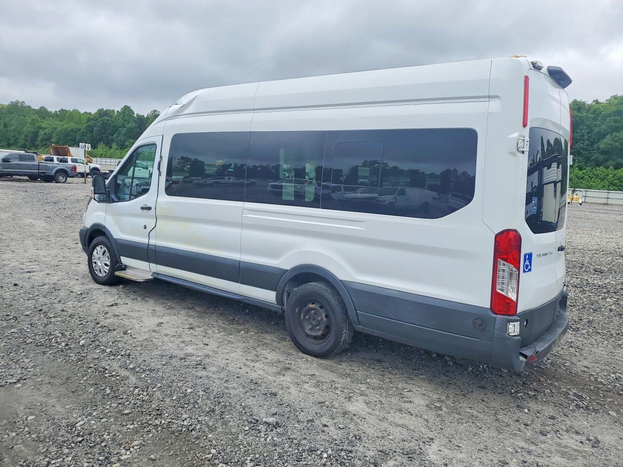 Ford Transit T-350