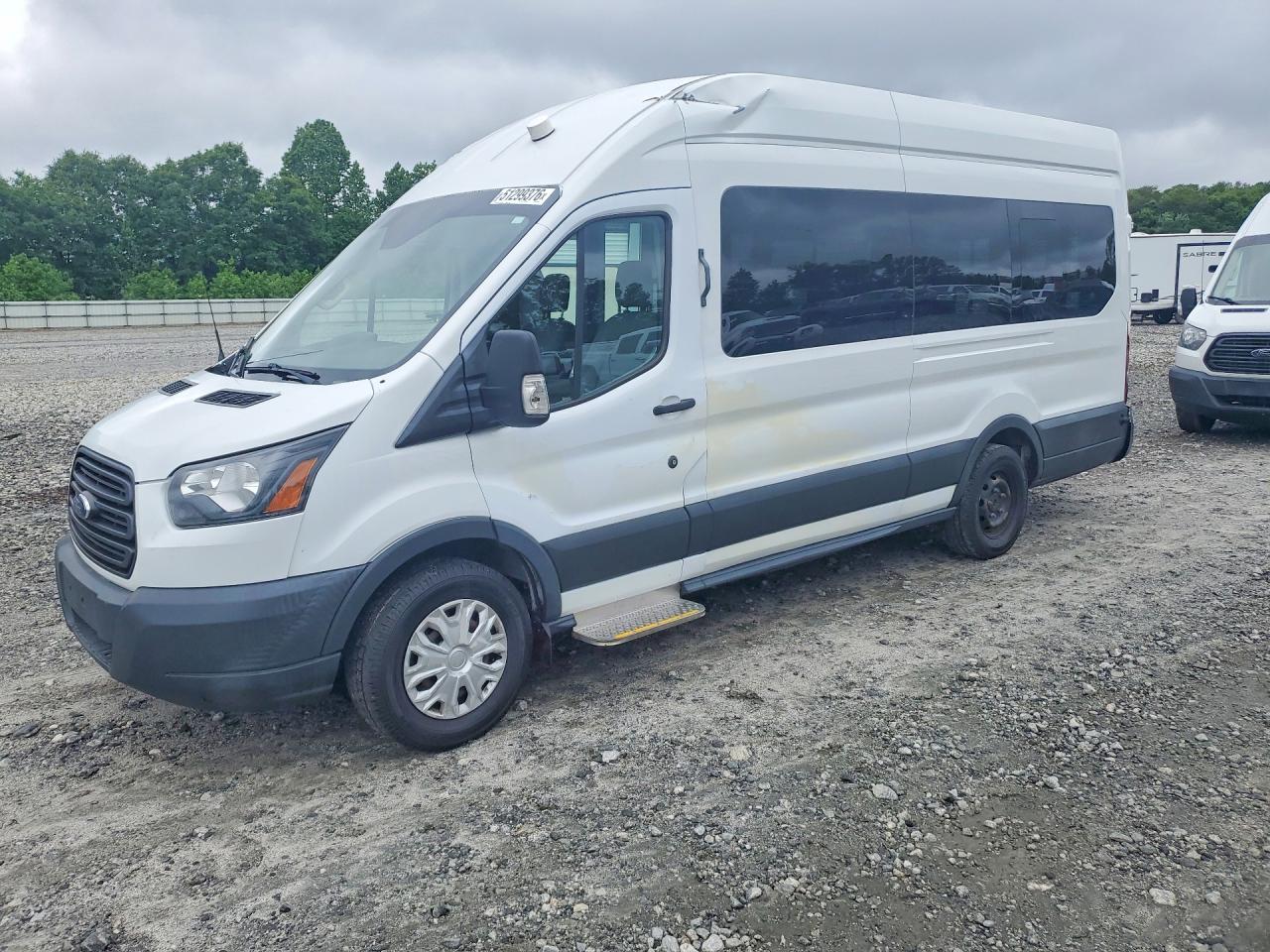 Salvage Ford Transit Image