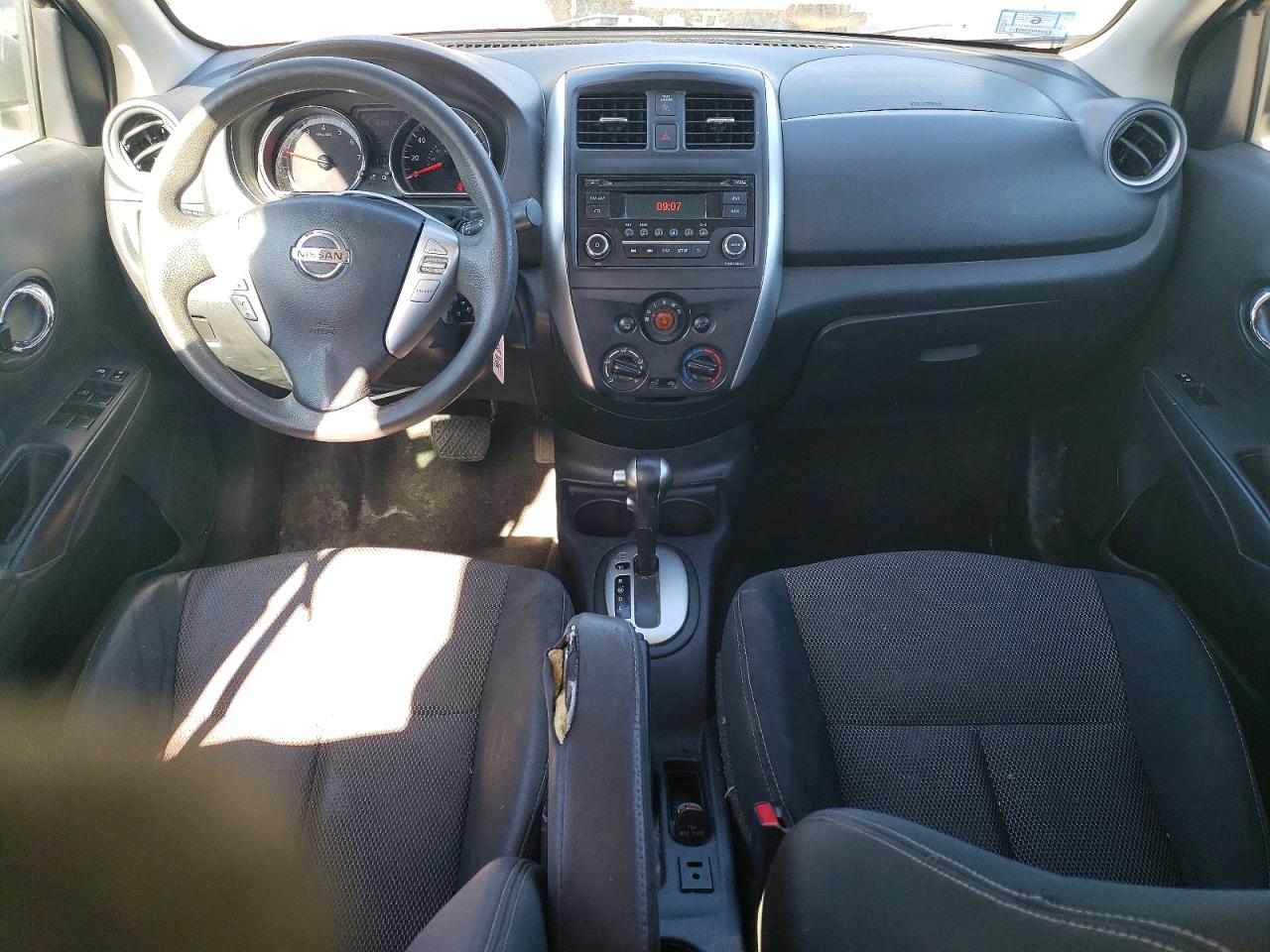 Nissan Versa 1.6 Sv