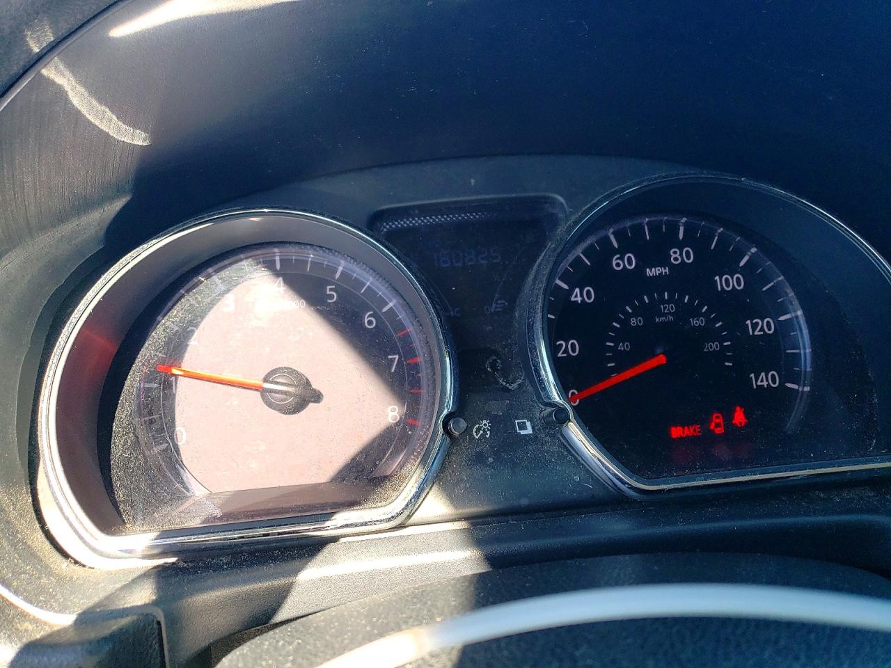 Nissan Versa 1.6 Sv