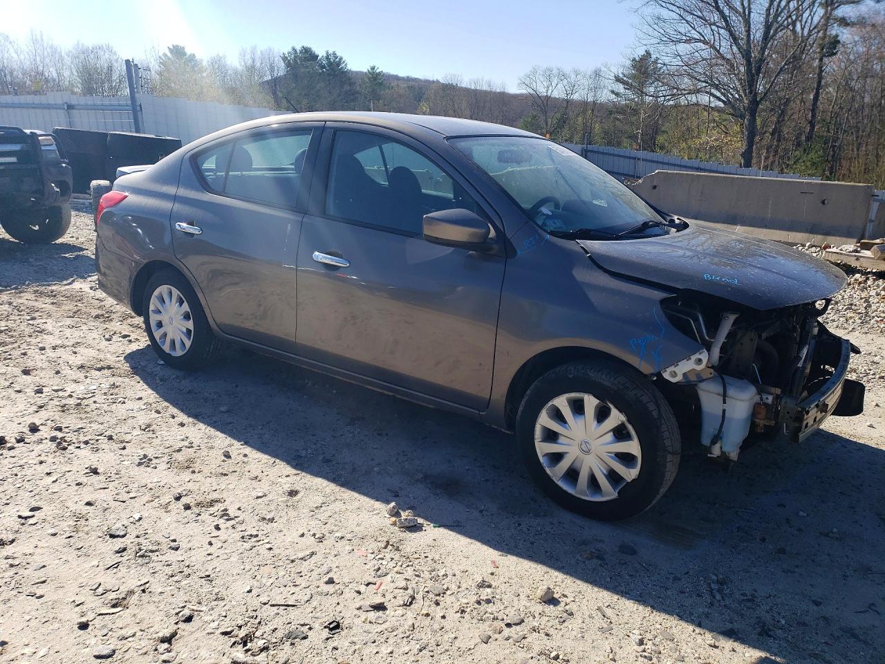 Nissan Versa 1.6 Sv
