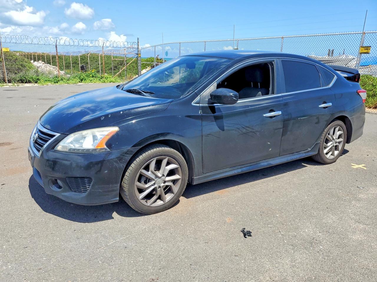 Salvage Nissan Sentra Image