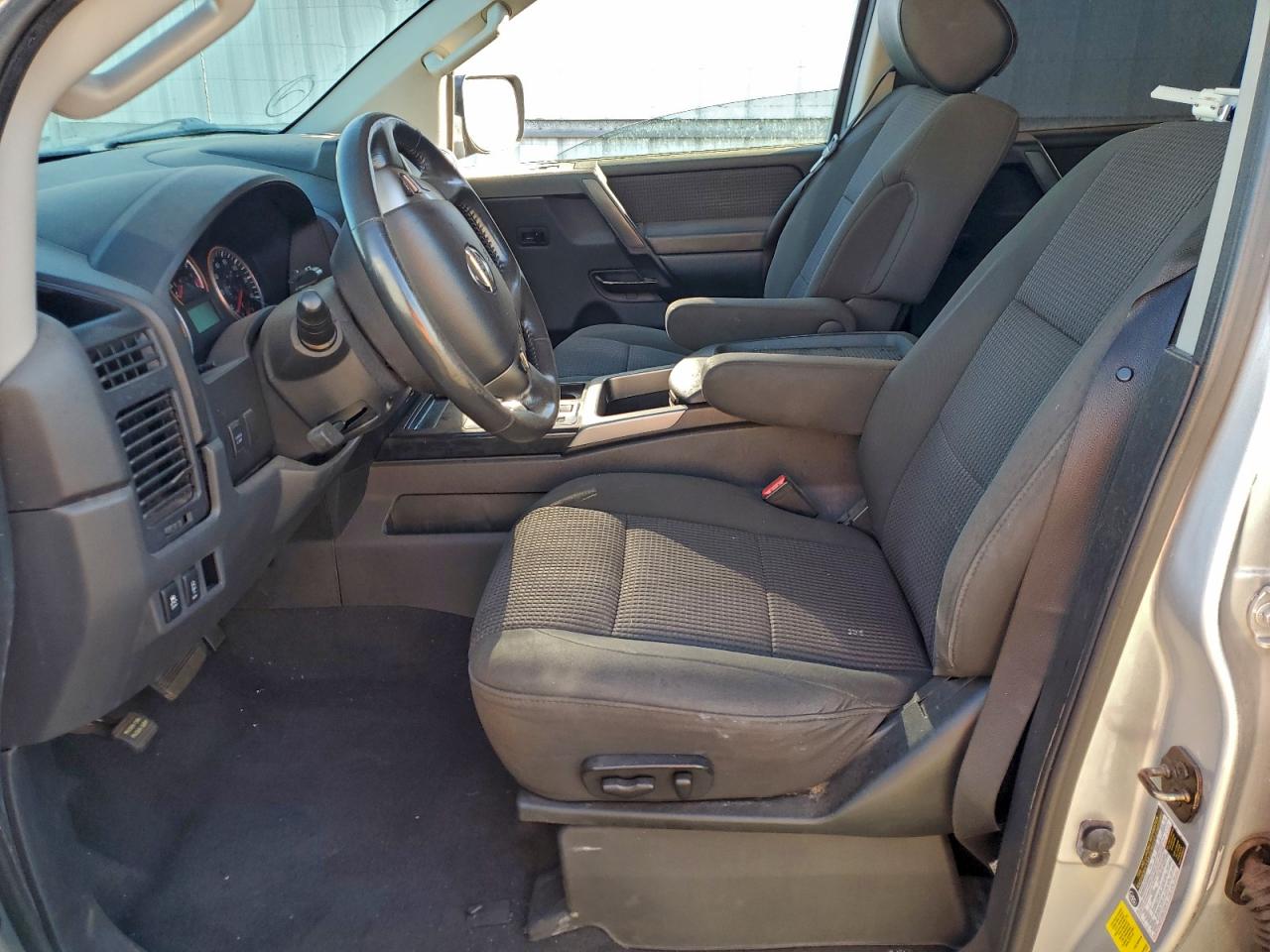 Nissan Titan