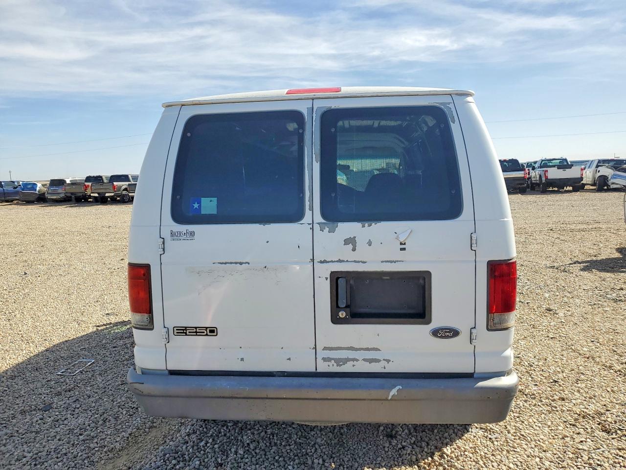 Ford Econoline E250 Van