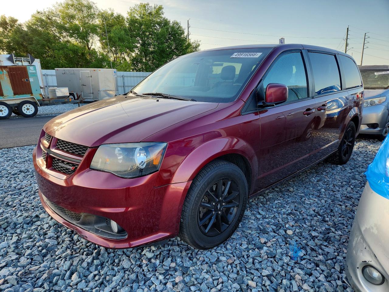 Salvage Dodge Caravan Image