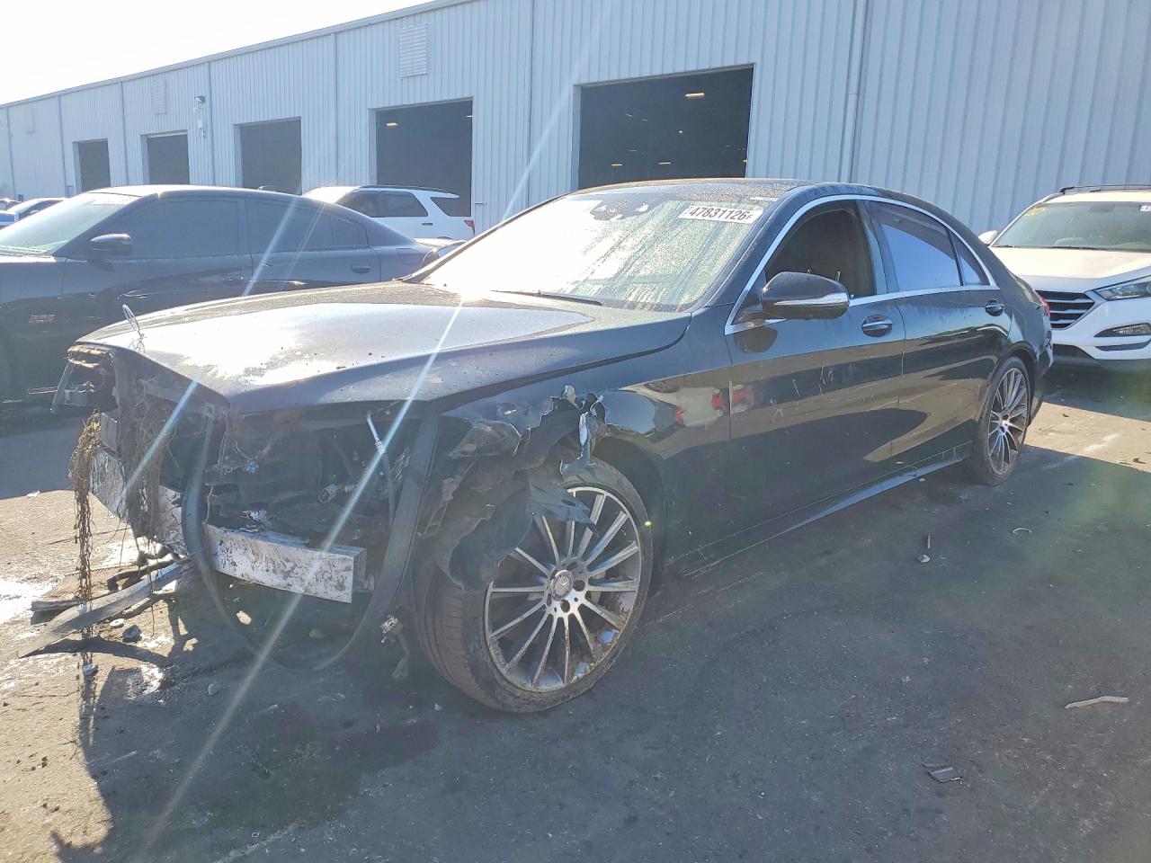 Salvage Mercedes-Benz S-Class Image