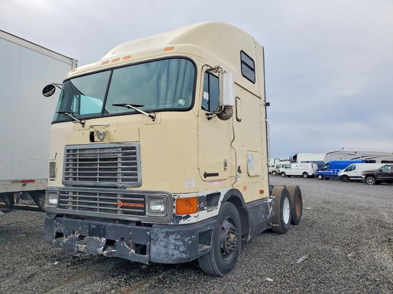International 9000 9800