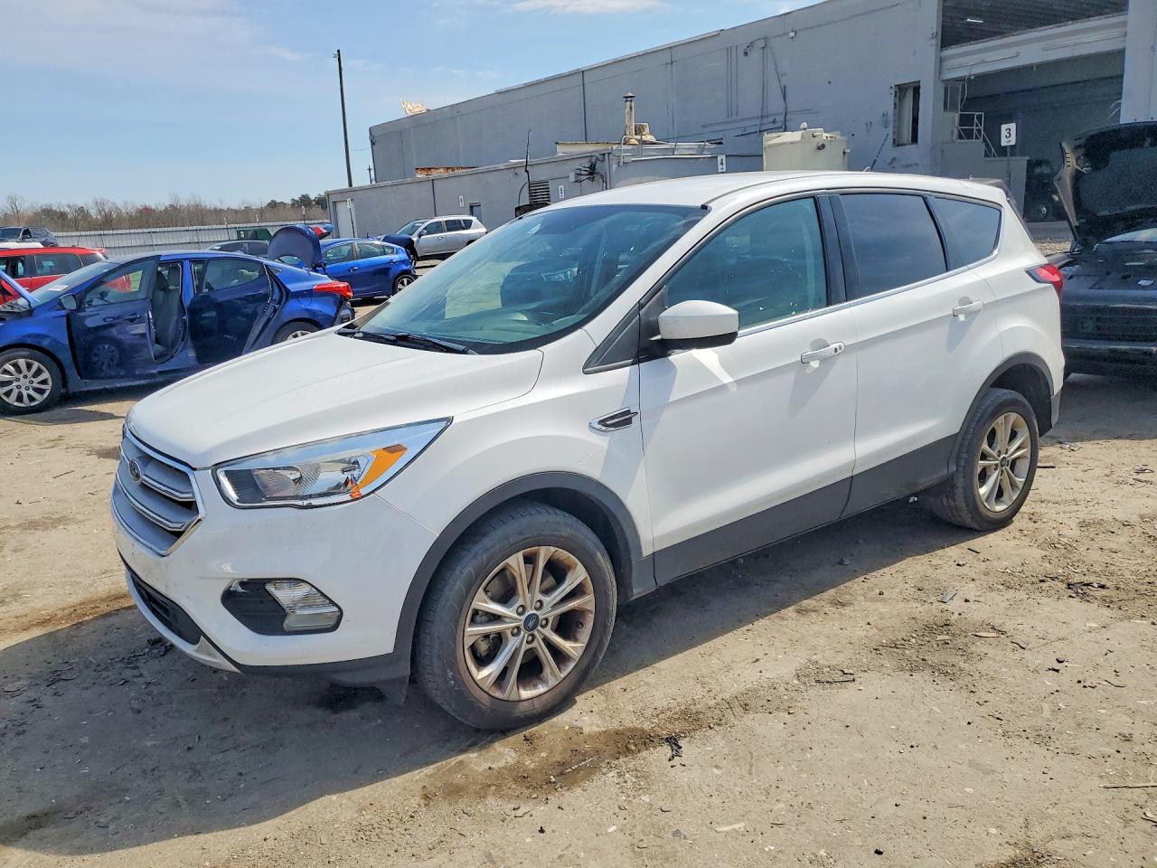 Salvage Ford Escape Image