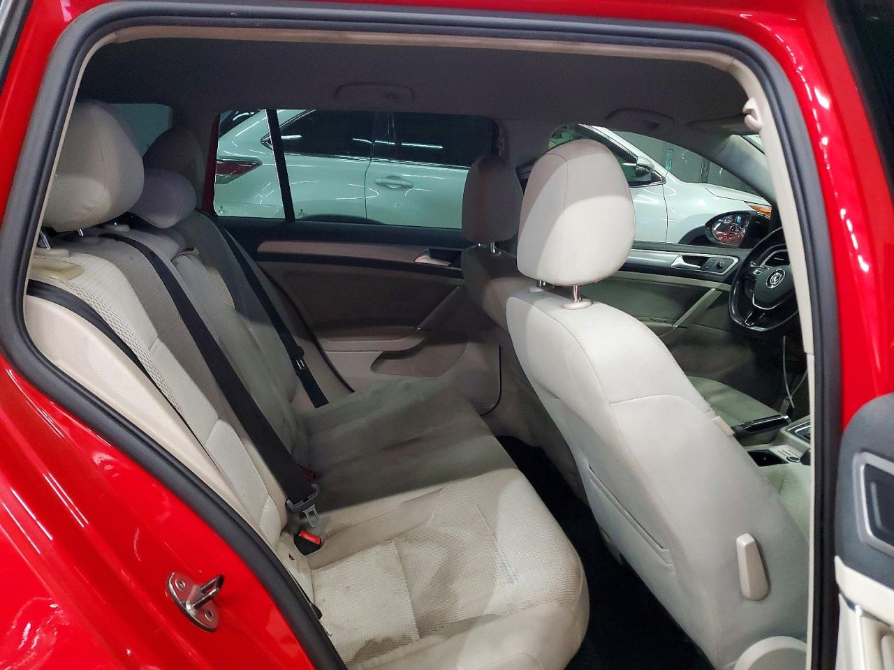 Volkswagen Golf S