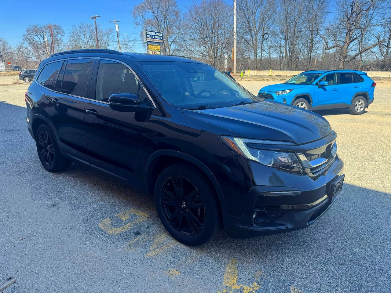 Salvage Honda Pilot Image